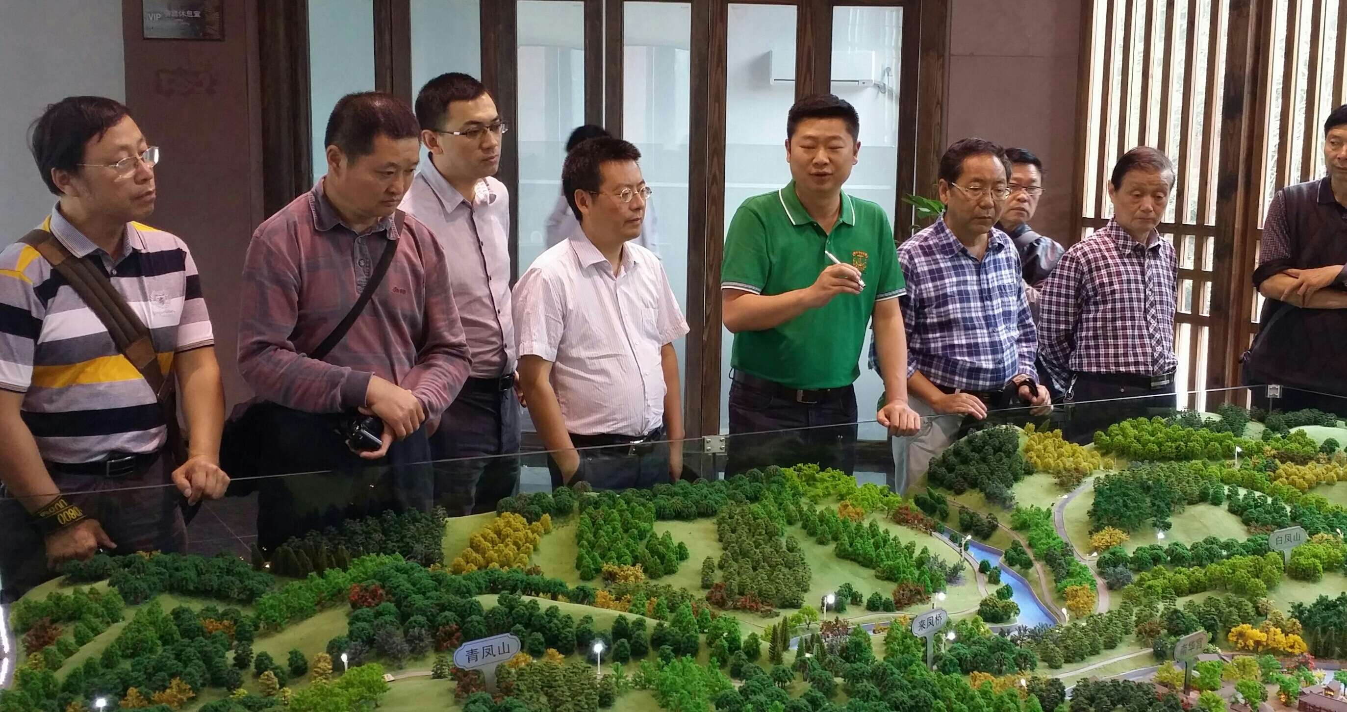 我司董事长刘卫兵随成都市古建专家组赴五凤溪古镇考察调研